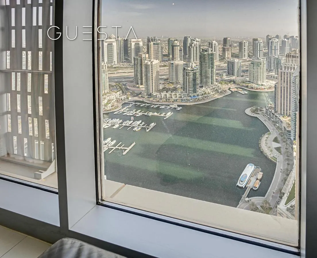 Cayan Tower, Dubai Marina Apartment