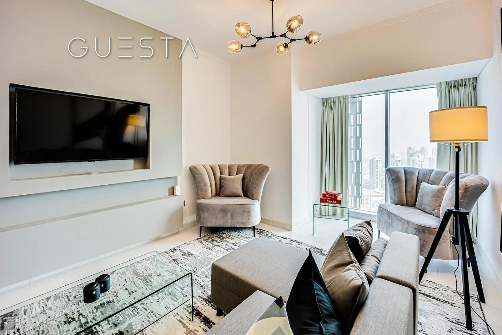 Cayan Tower, Dubai Marina Apartment