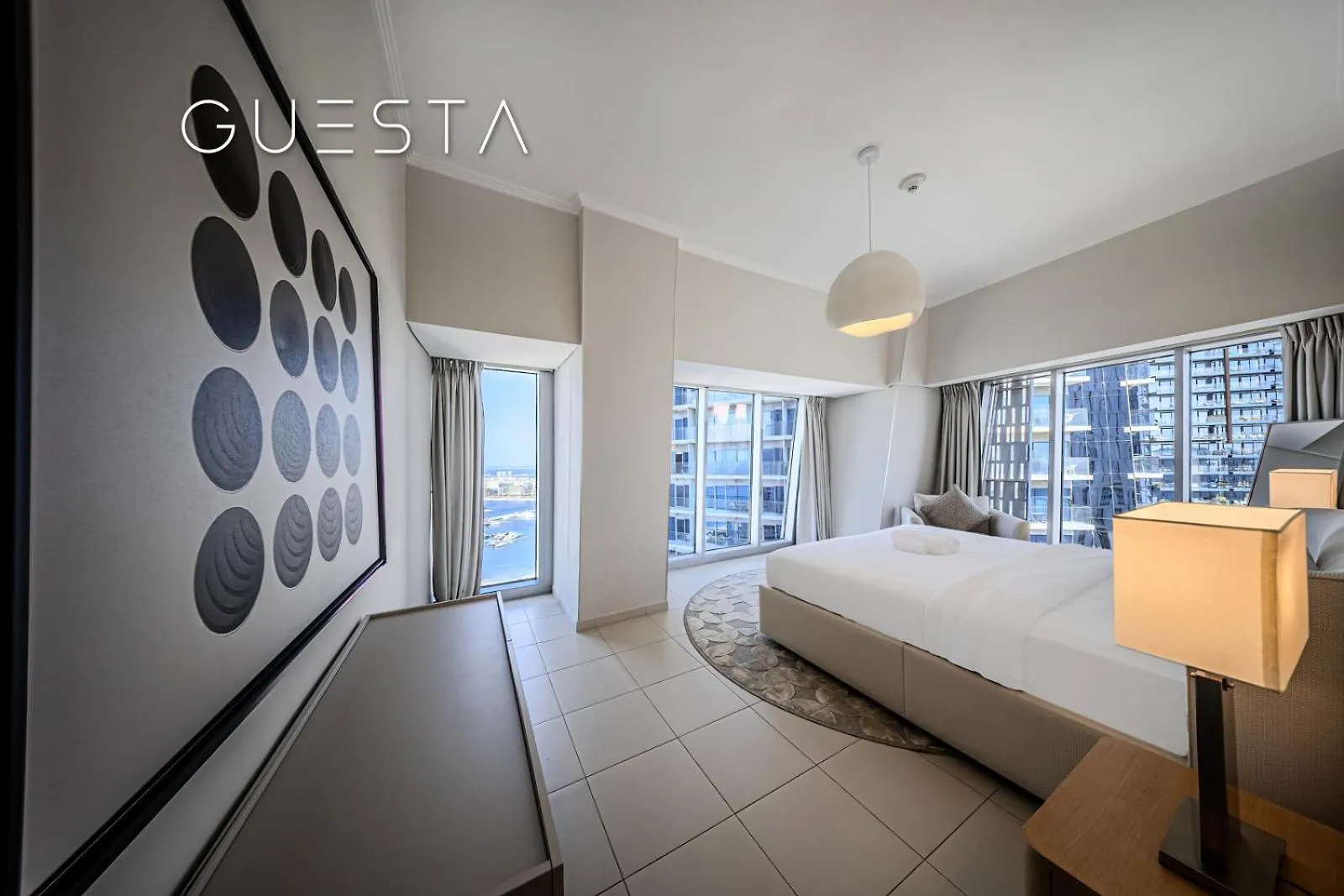 Cayan Tower, Dubai Marina Apartment