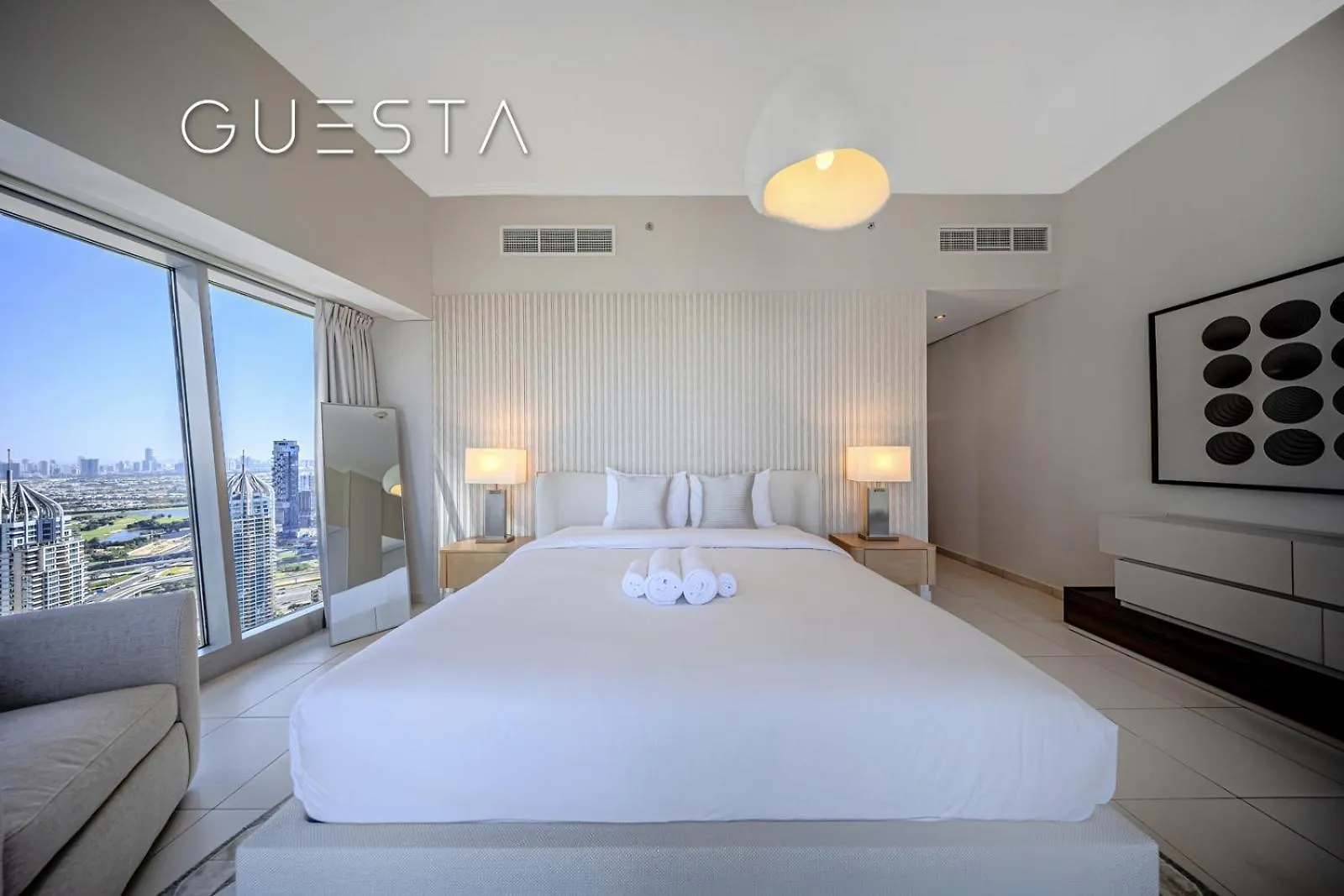 Cayan Tower, Dubai Marina Apartment