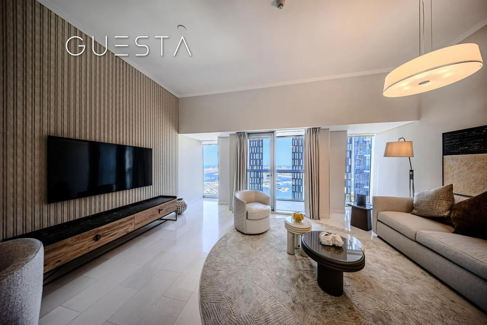 Cayan Tower, Dubai Marina Apartment