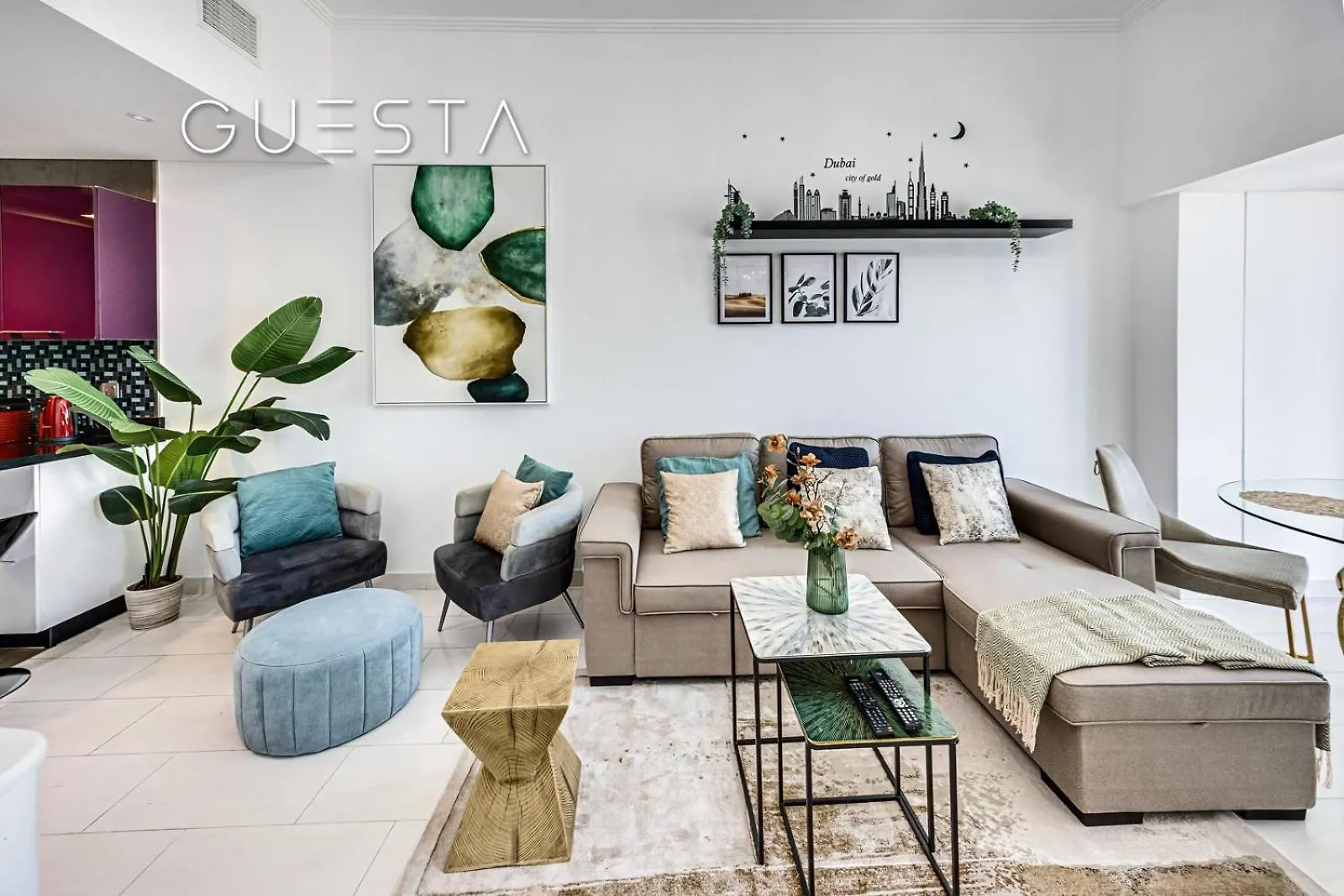 Cayan Tower, Dubai Marina Apartment